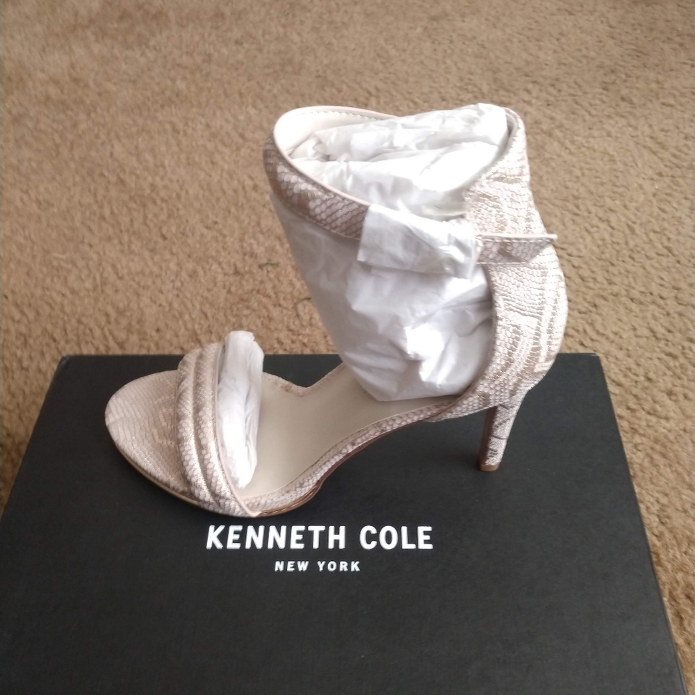 Kenneth Cole Heels